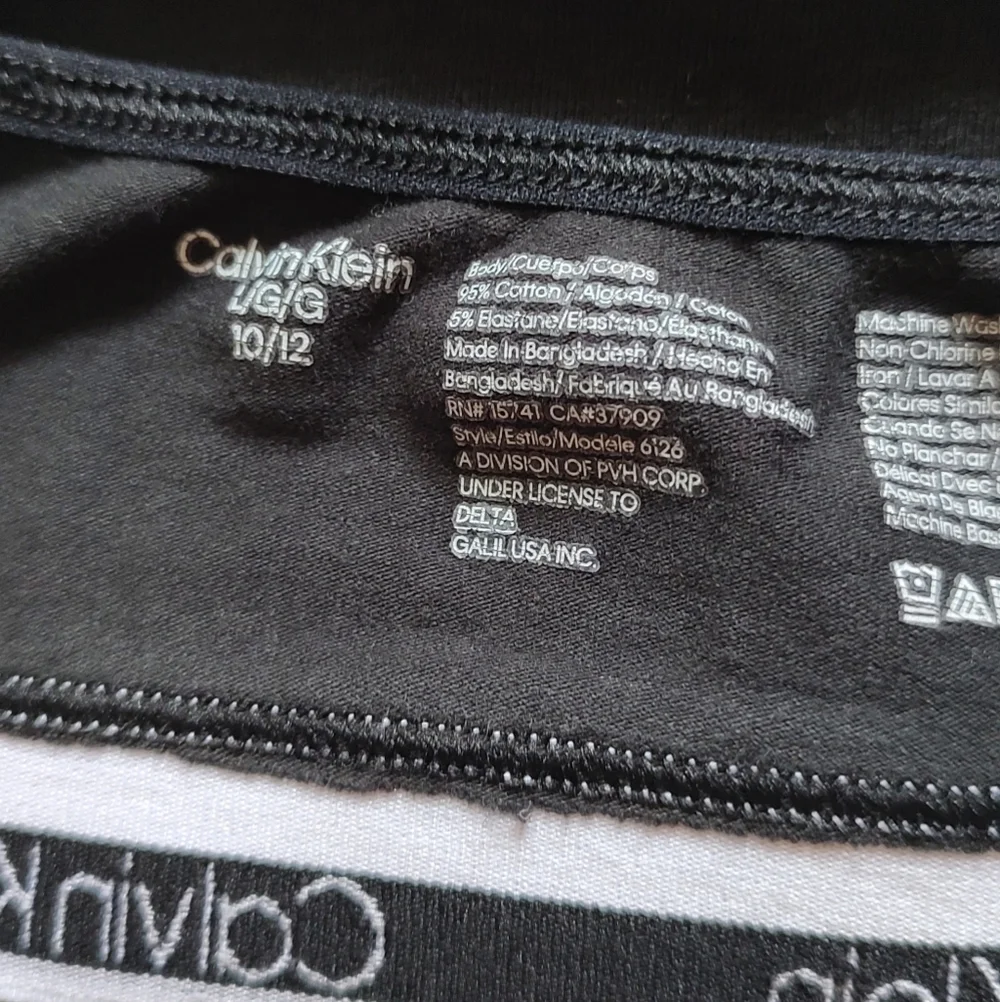 Calvin Klein calvin klein